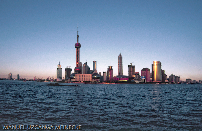Skyline_Pudong_gran_angular